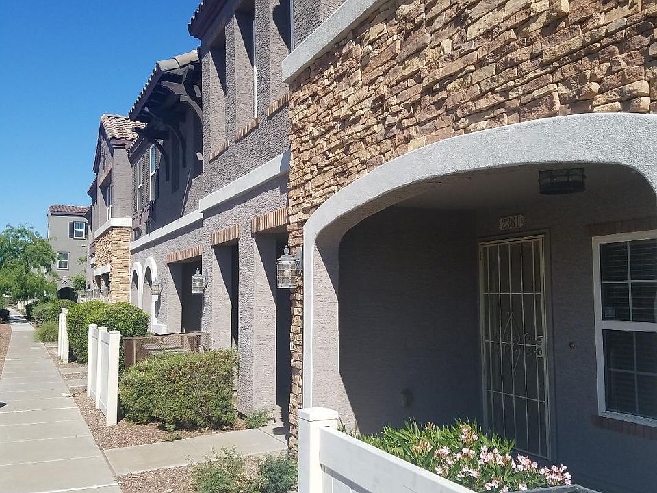 1st image of 2361 E Huntington Dr