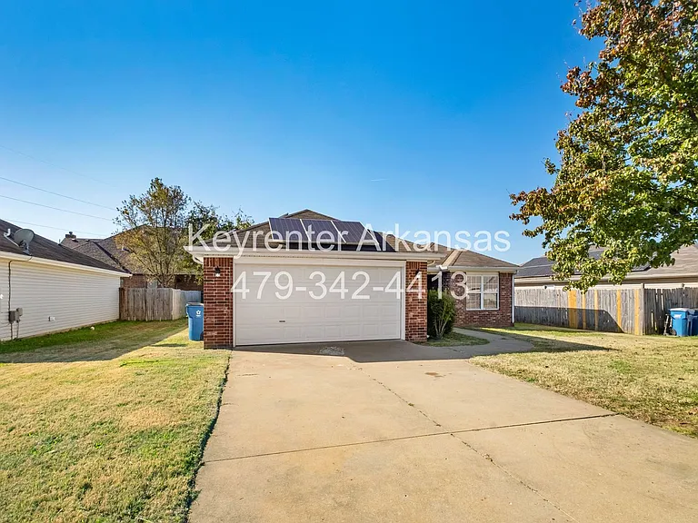 706 SW Sandrock Rd — Photo 3