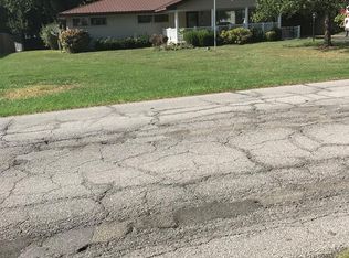 703 Forest Lawn Dr, Marion, OH 43302