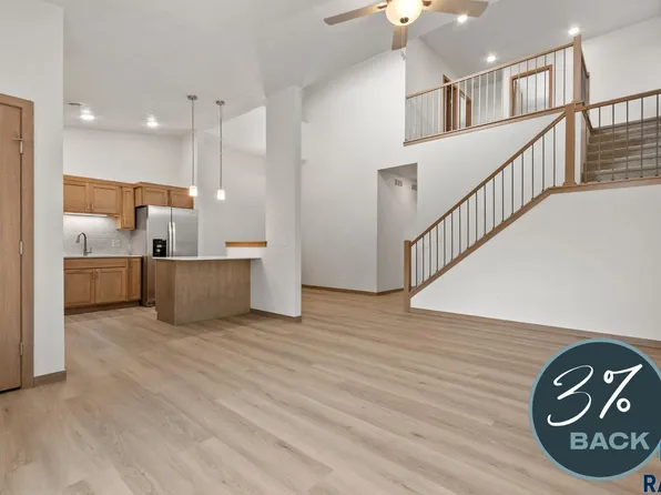 5702 E Marley Pl, Sioux Falls, SD 57108