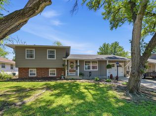 3118 SW Mulvane St, Topeka, KS 66611