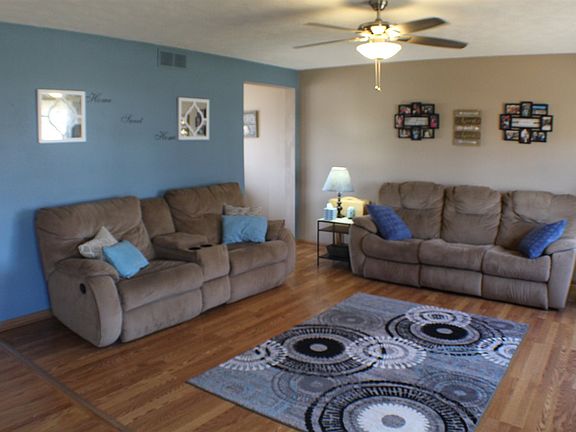 3rd image of 5497 Pocono Dr