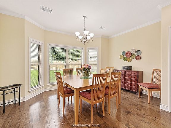 5th image of 3908 Ambrose Ct