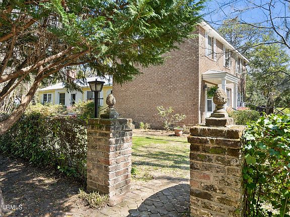 2nd image of 809 Hamilton St