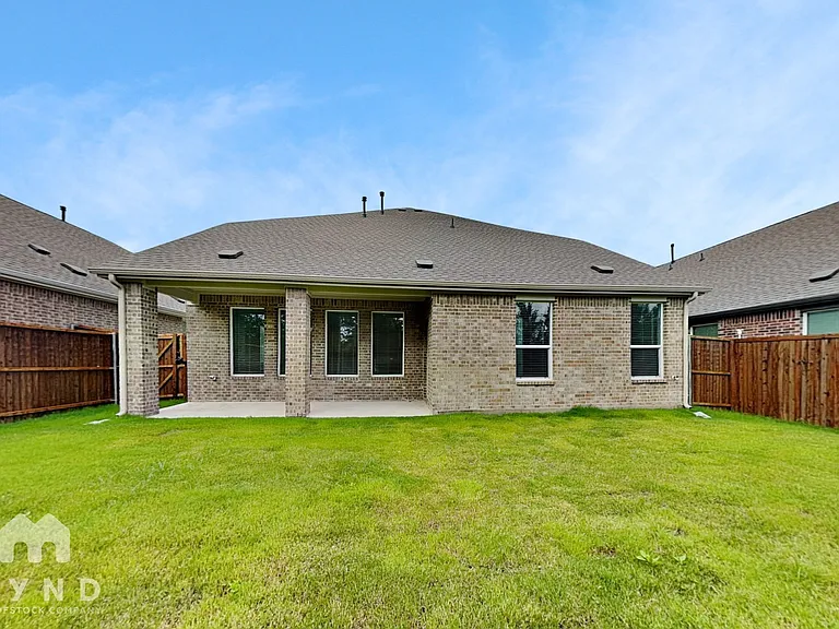 1718 Milton Dr — Photo 22