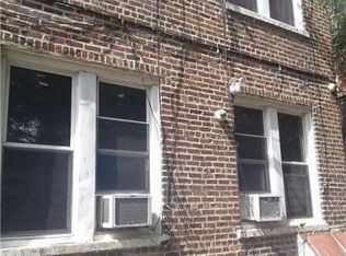 8611 102nd St, Richmond Hill, NY 11418