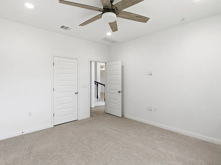 7220 Poulain Dr — Photo 30