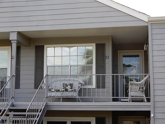 2nd image of 806 Highcrest Dr