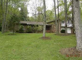 401 Poplar Fork Rd, Hurricane, WV 25526