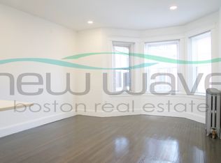 102 Queensberry St APT 10, Boston, MA 02215
