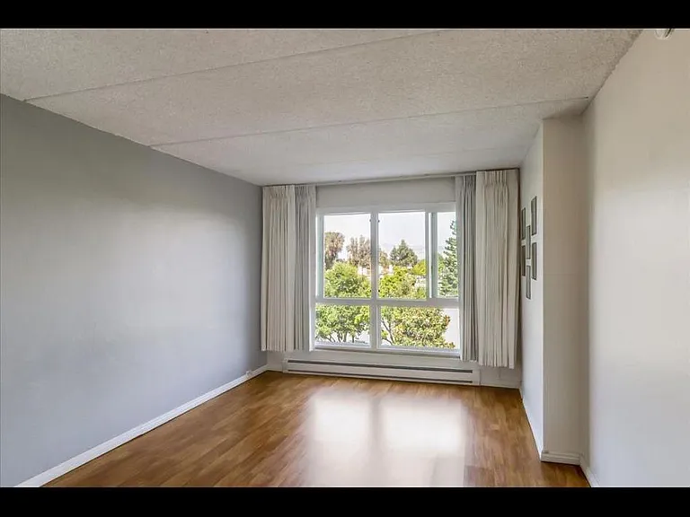1700 Civic Center Dr #405 — Photo 5