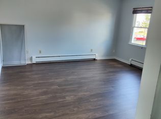 75 Jackson Ave, Riverside, RI 02915