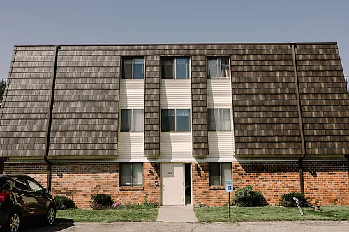 Highlander Apartments Photo 1