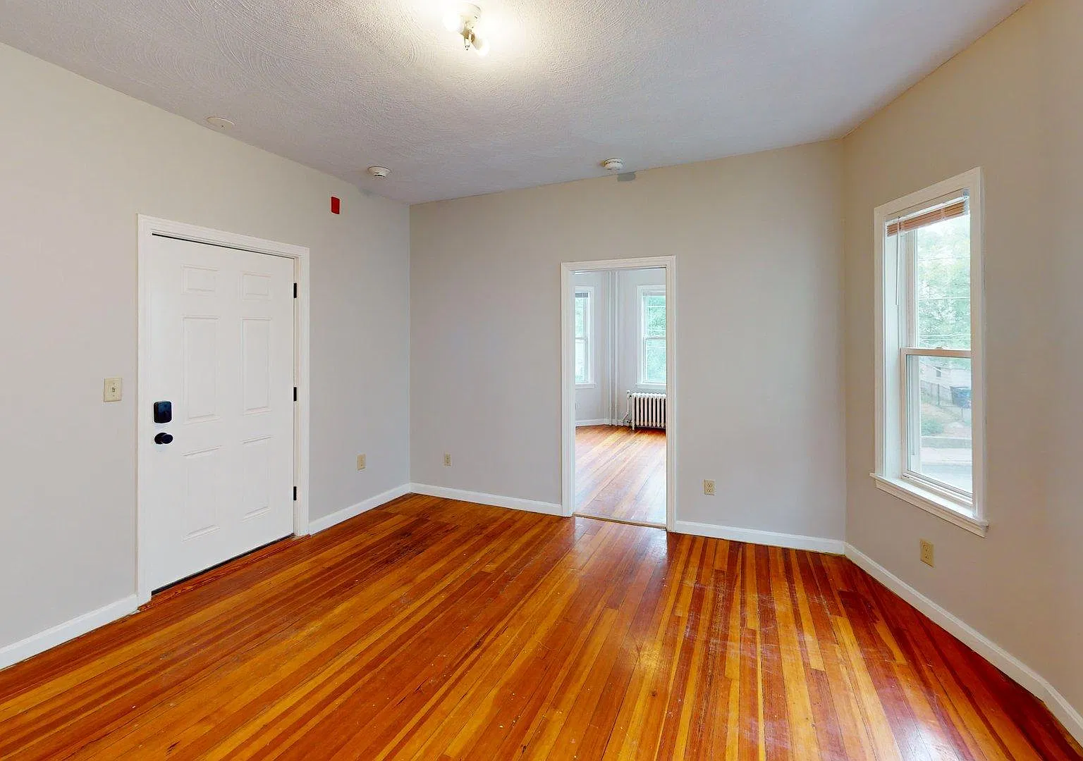 52 Sumner Street — Photo 2