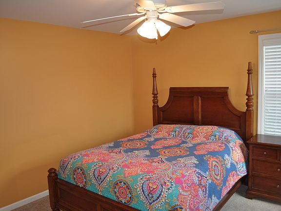 5th image of 725 Maidencane Dr