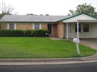 5620 Brent Dr, Haltom City, TX 76148