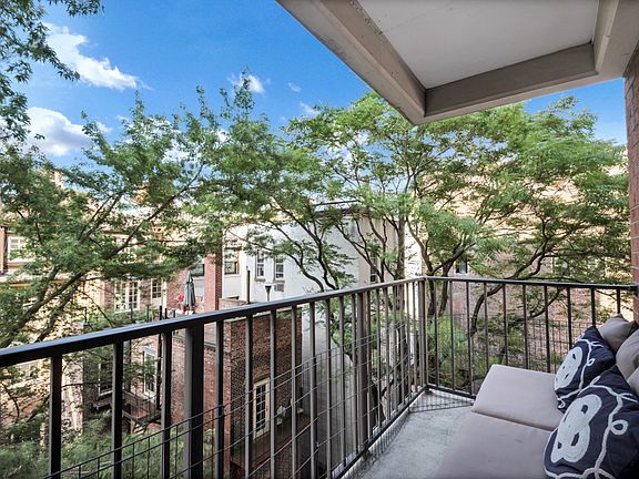 5th image of 445 W 19th St APT 6G