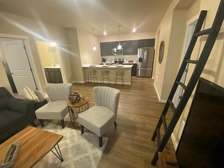 4941 Greenwood Dr SW #101 — Photo 3