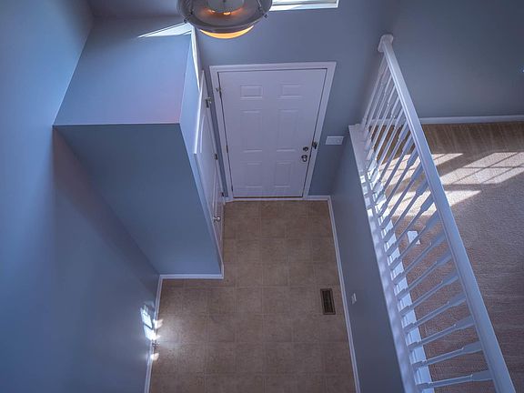 4th image of 136 Andiron Dr