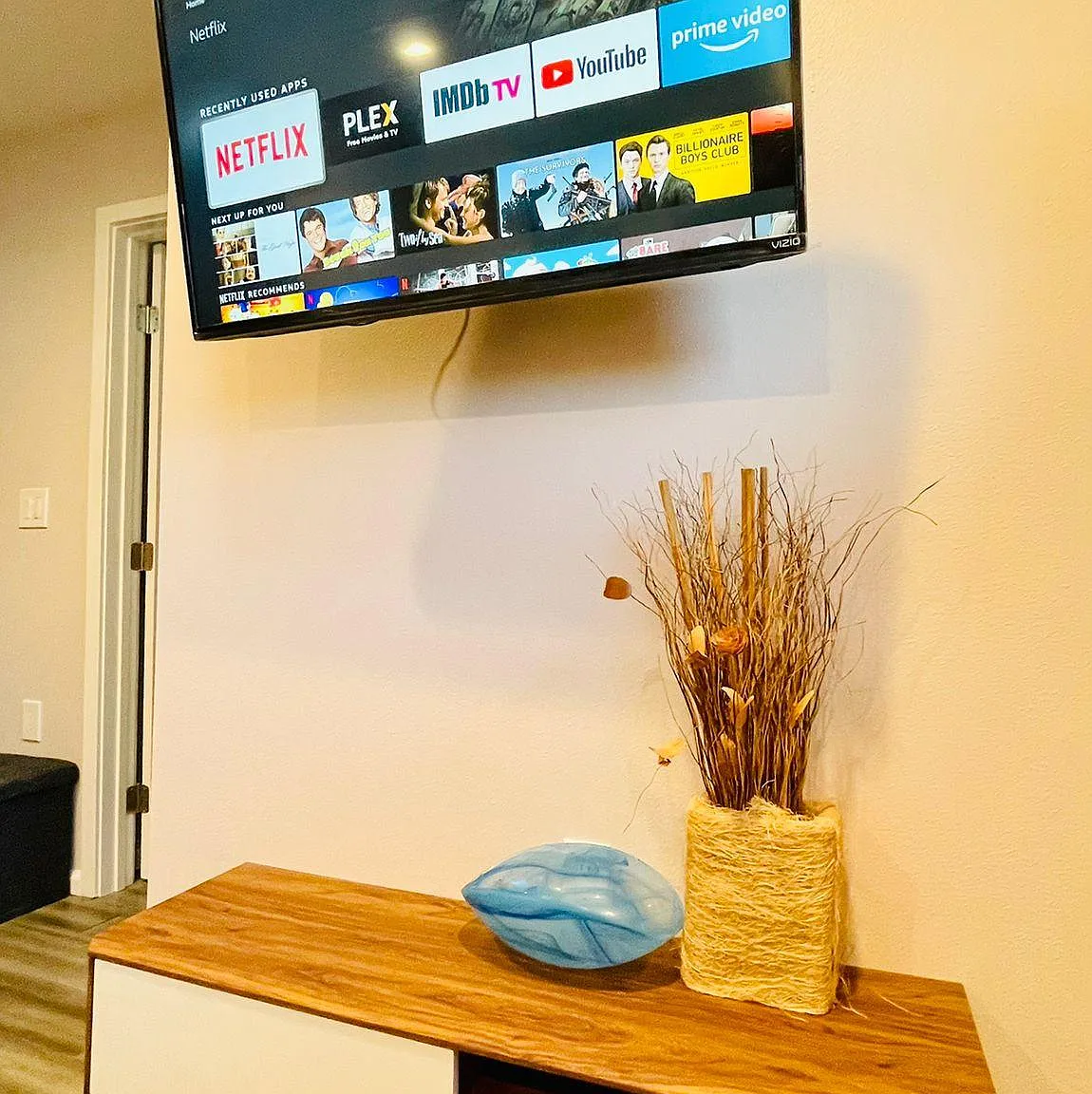 1 bed, 460 sqft, $2,475 — Photo 3