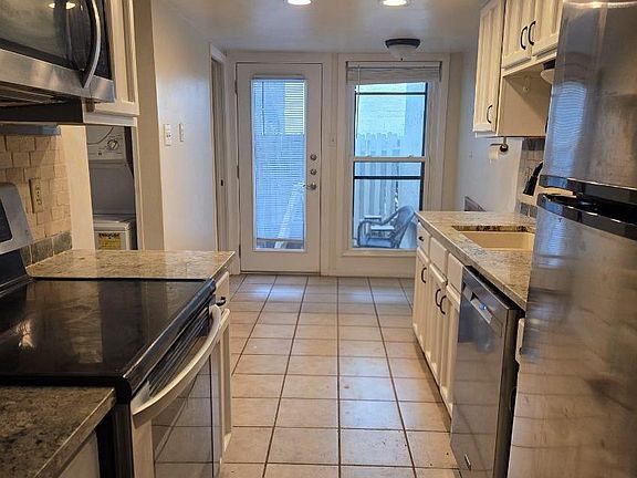4th image of 14122 Churchill Estates #1405