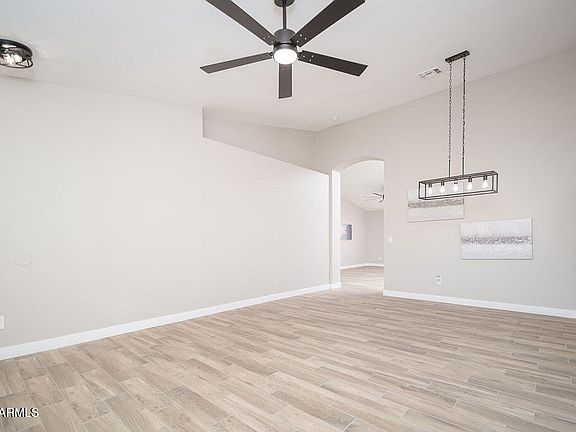 3rd image of 11614 W PALM Lane