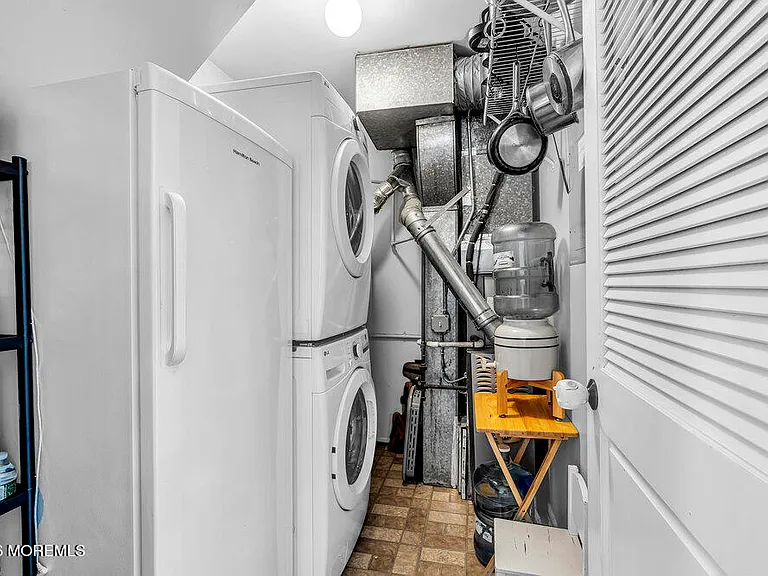 38 Devon Ct — Photo 11
