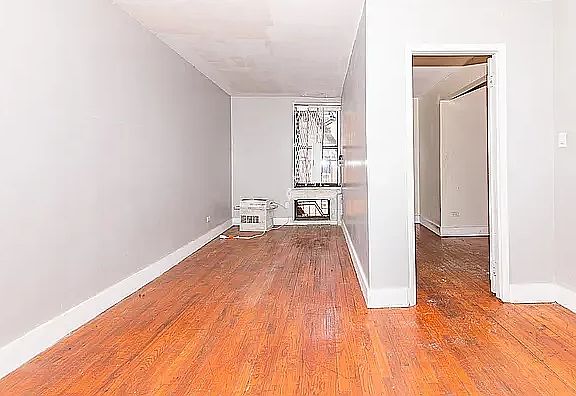 3rd image of 265 Clarkson Ave #5