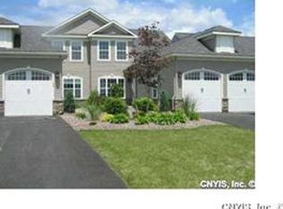 131 Avriel Dr, Fayetteville, NY 13066