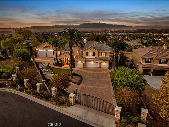 2nd image of 1043 Stowell Ranch Cir