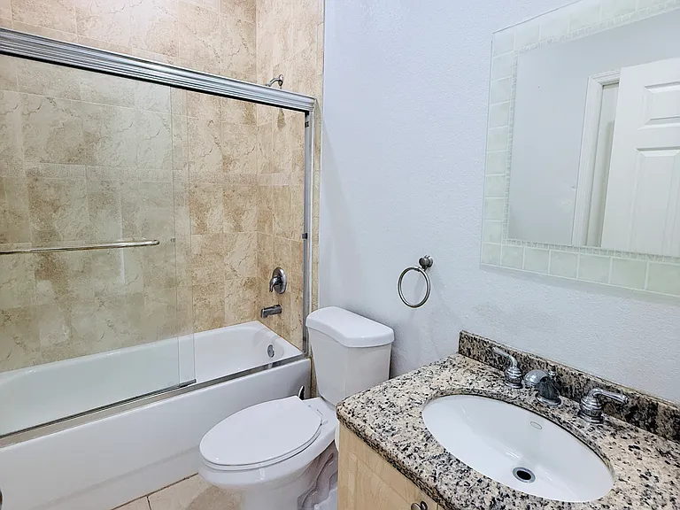 3465 Everglades Blvd N — Photo 11
