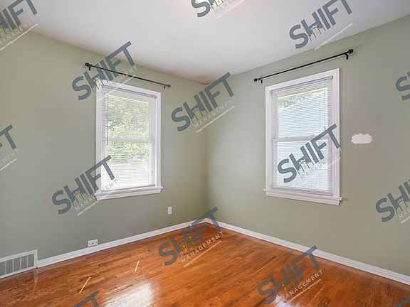 2nd image of 2864 Foster Ave NE