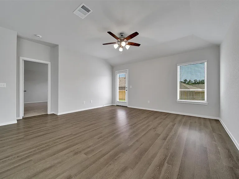 8007 Camphor Ct — Photo 8