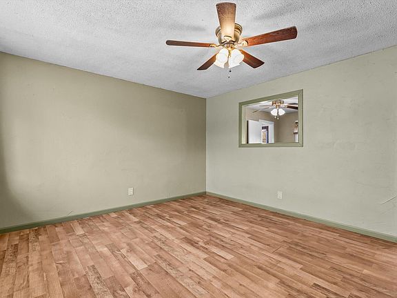 4th image of 154 S Dennis Avenue