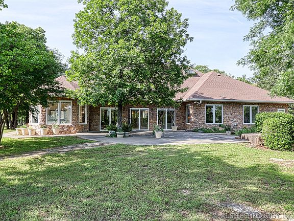 4th image of 80 Eagle Nest Dr