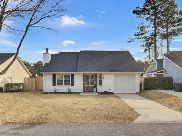 138 Manchester Rd, Summerville, SC 29486