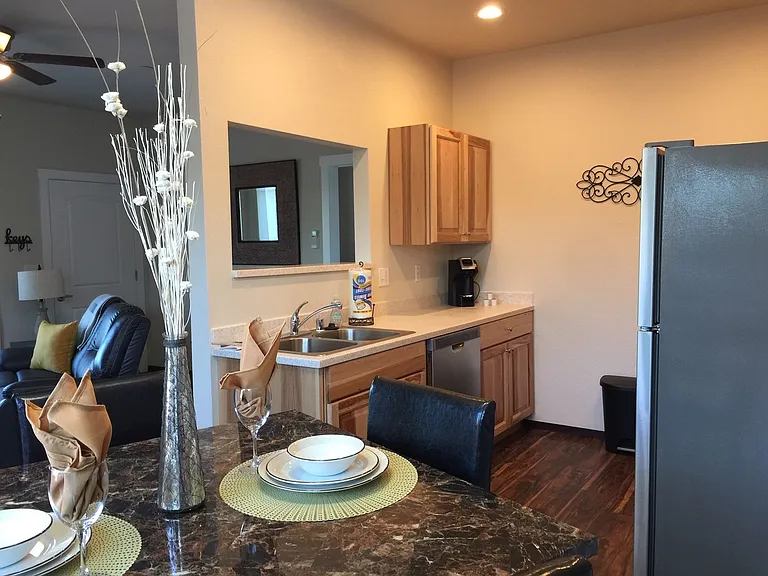4911 Skyway — Photo 8