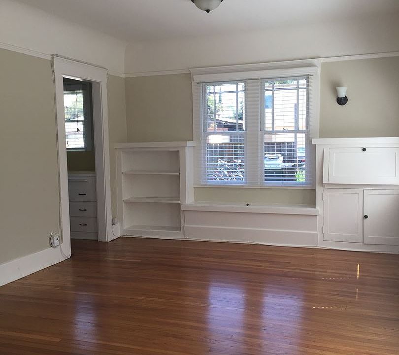 1st image of 4059 Park Blvd