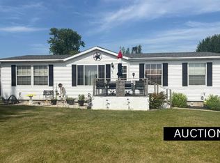 N8839 E Friesland Rd, Randolph, WI 53956