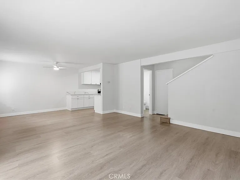 374 S Miraleste Dr #406 — Photo 7