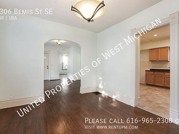 3rd image of 1306 Bemis St SE
