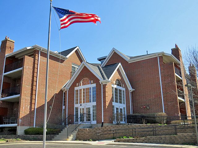 1st image of 61 Hunt Club Dr
