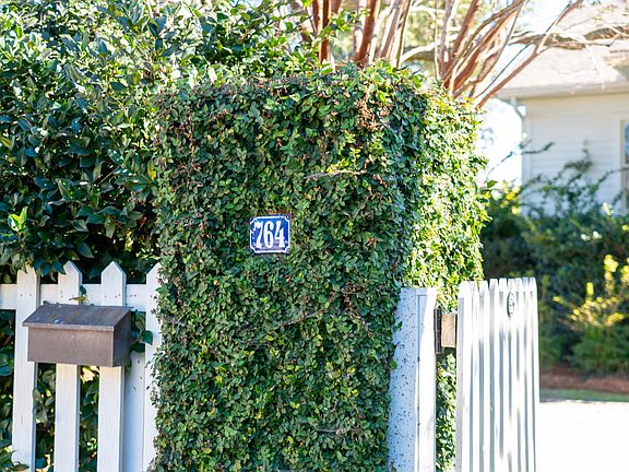 3rd image of 764 Rutledge Ave