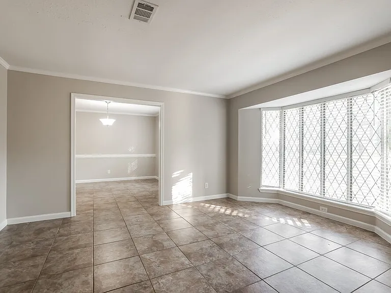 11715 Gardenglen Dr — Photo 5