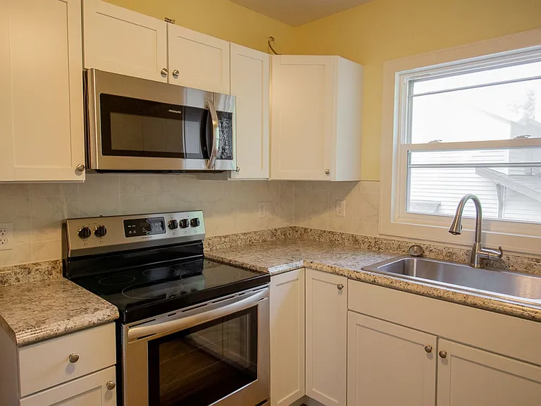 5404 Pacific St — Photo 10