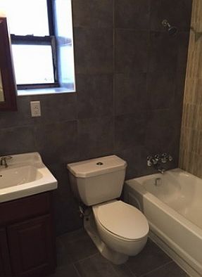 4th image of 829 Greenwood Ave APT 2K