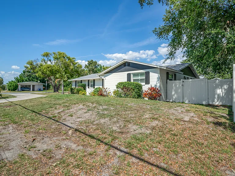 6007 Beneva Rd — Photo 35