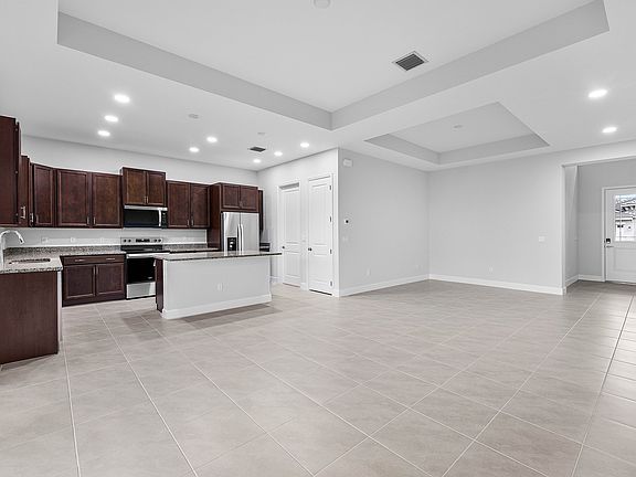 3rd image of 5781 Lodgepole Ln