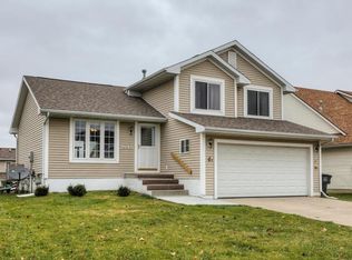 2848 E Diehl Ave, Des Moines, IA 50320