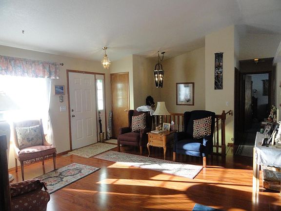 4th image of 1706 N Autumn Crest Ct